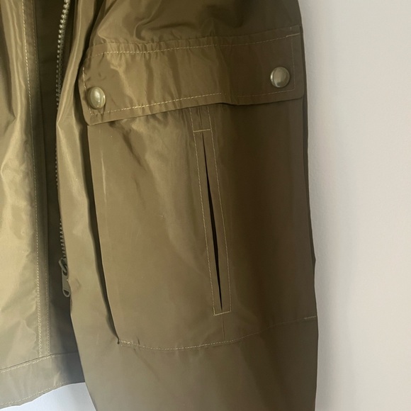 Athleta Boundless Vest, Acacia Olive, small - Picture 7 of 7